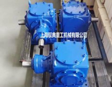 直角換向箱轉(zhuǎn)向的方式有幾種?(馭典重工)